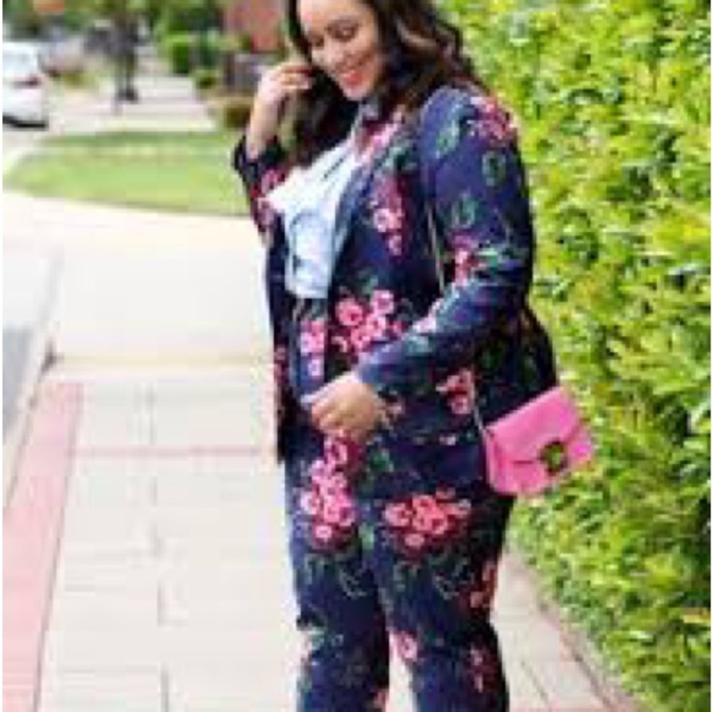 Eloquii Pink and Blue Floral Pantsuit 18